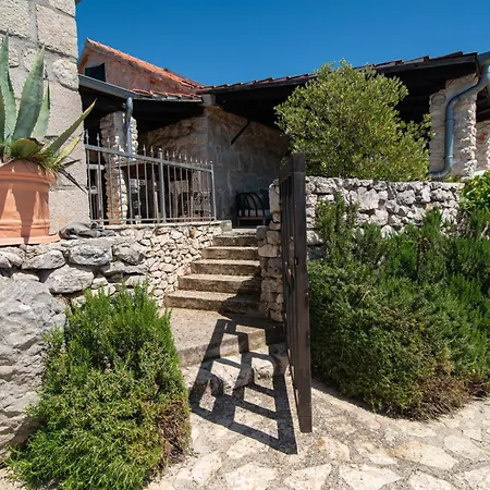 Paradise Vinišće