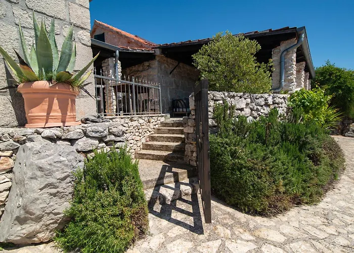 Paradise Vinišće