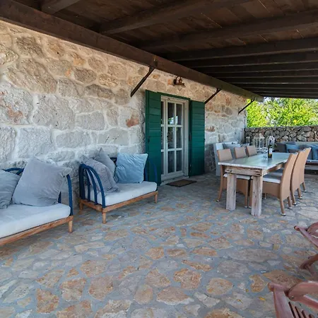 Paradise Vikendica *